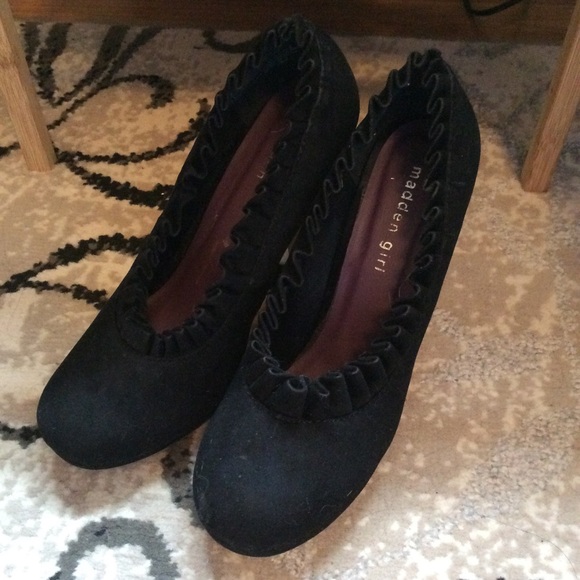 Madden Girl (Mis-Matched Size!) Black Heels - Picture 1 of 9